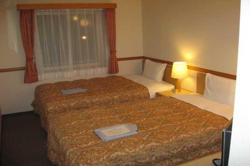 Toyoko Inn Sendai-Eki Nishi-Guchi Chuo מראה חיצוני תמונה